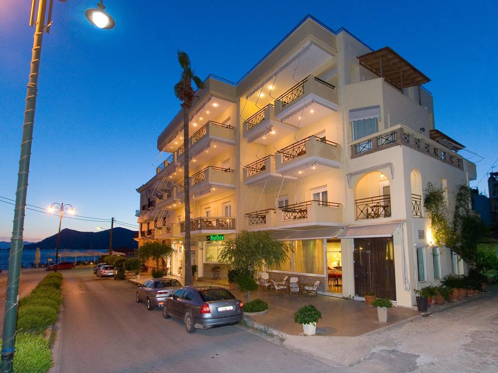 G. Kiapekou Aparthotel Loutra Edipsou  Exterior photo
